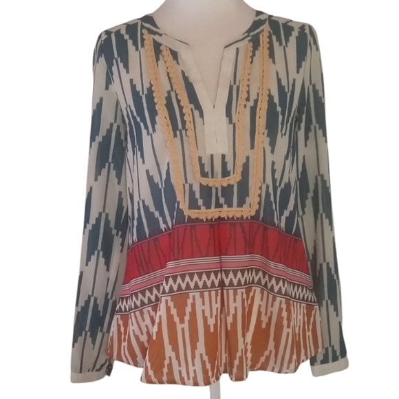 Anthropologie Maeve Rohana Embellished Henley Top Ikat‎ Print Size 0 - Picture 2 of 10
